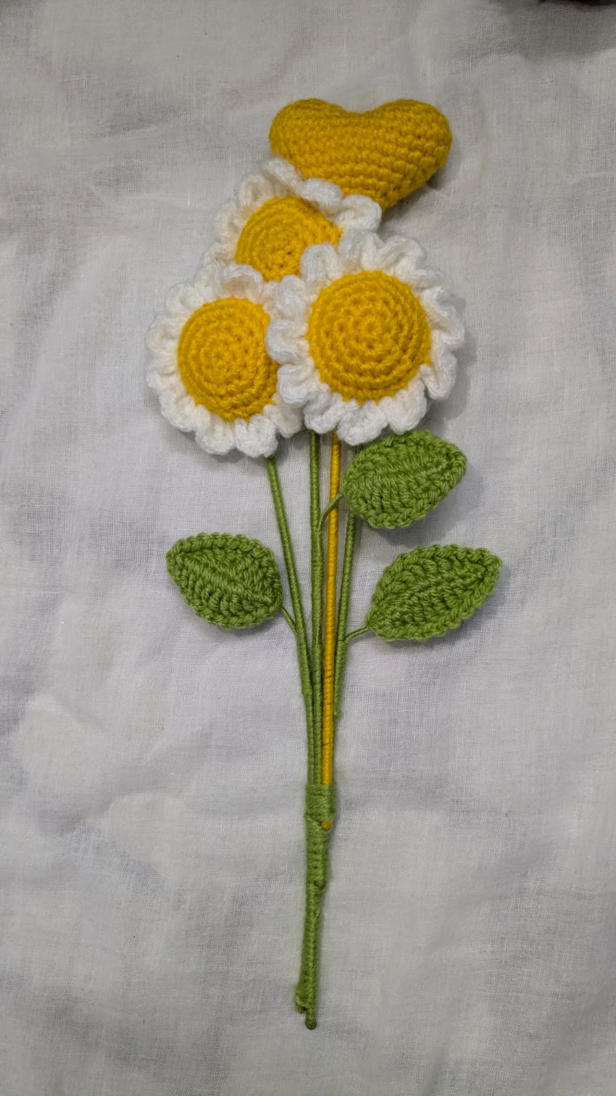Golden Daisy Bouquet Spray