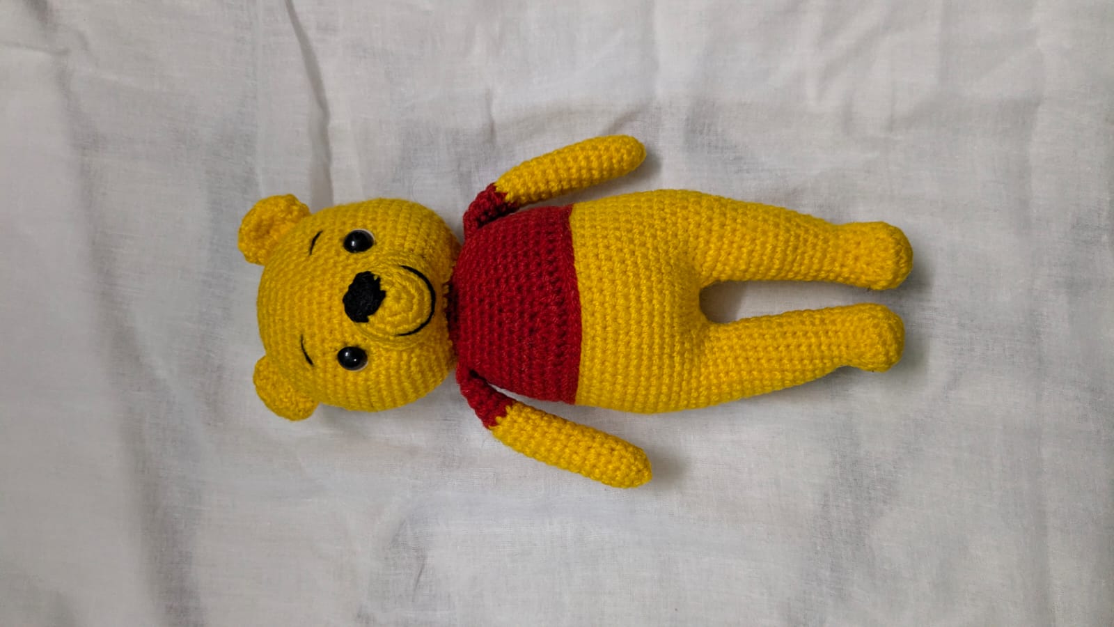 Winnie-Style Honey Bear Amigurumi